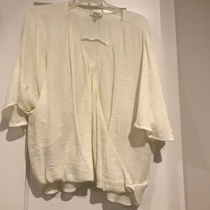 EUC Umgee Boho Flutter Sleeve Surplus Top. Sz Med